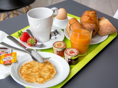 Hotel Perigueux   Le Bristol 4