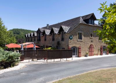 Cartassac hotel restaurant sarrazac 53 1