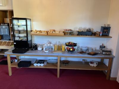 hotel lot petit dejeuner 1