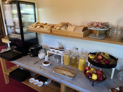 hotel lot petit dejeuner 4