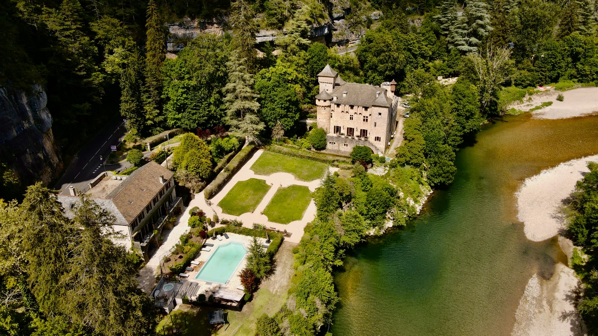 Château de la Caze — 48210 Laval-du-Tarn