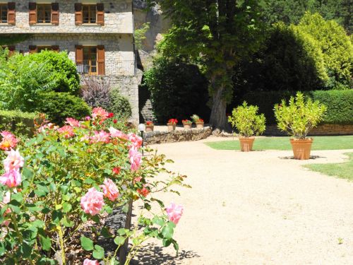 Book direct for our best rates and conditions