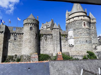 hotel a vitre chambre vue chateau 2 1