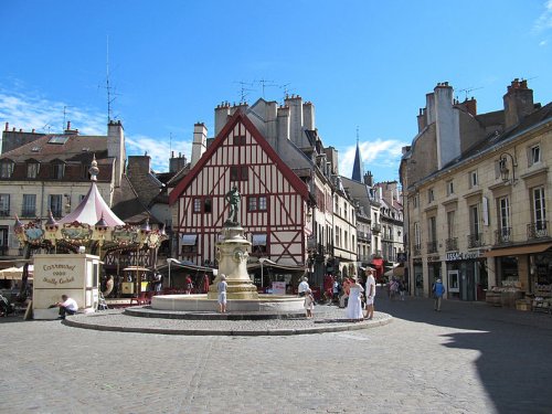 Dijon and its center