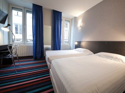 Hotel Clermont Ferrand chambre classique DavHotel Jaude 2 2