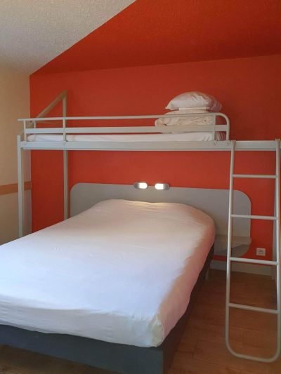 design booking hotel Saint Germain Les Corbeil 21