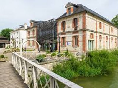 LA MAISON DU CÉLÈBRE PEINTRE AUGUSTE RENOIR