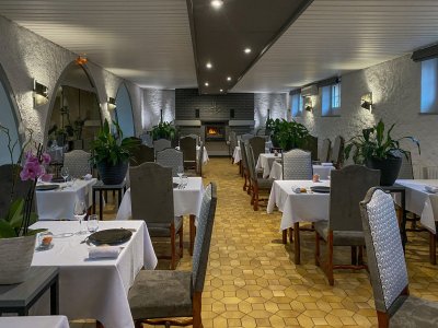 Hostellerie des Ducs Hotel Restaurant Duras 49 1