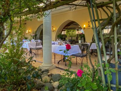 Hostellerie des Ducs Hotel Restaurant Duras 68 1