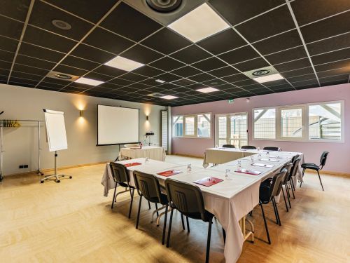 Eclipse hotel decines charpieu lyon 33 3