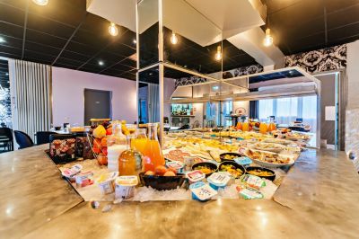 Eclipse hotel decines charpieu lyon 12