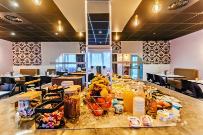 Eclipse hotel decines charpieu lyon 13