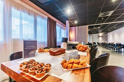 Eclipse hotel decines charpieu lyon 15