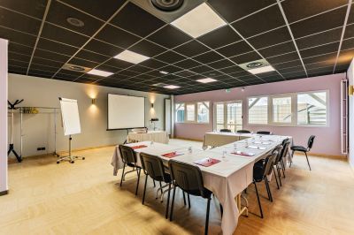 Eclipse hotel decines charpieu lyon 33
