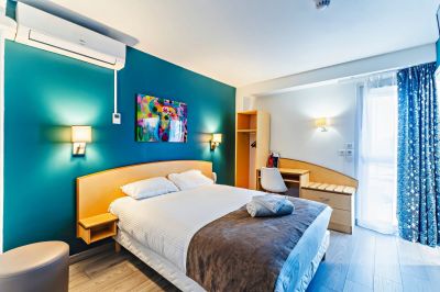 Eclipse hotel decines charpieu lyon 3 1
