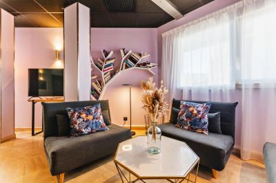 Eclipse hotel decines charpieu lyon bibliotheque