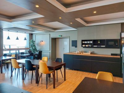 Europe Hotel Cholet Gare 7 1