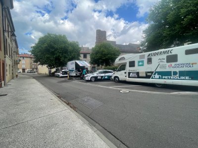 Coach parking