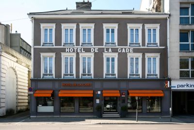 Hotel de la Gare Troyes facade 13