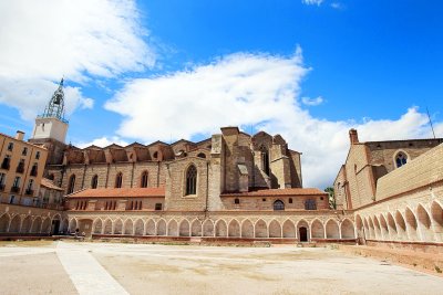 hotel de perpignan centre villeCour du Campo Santo