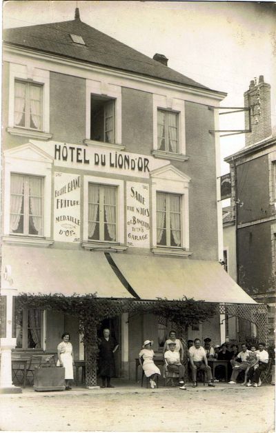 Commerces Hotel Lion d Or Le quai.4