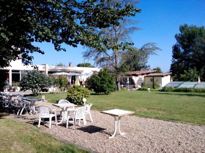 hotel le fleurance jardins et terrasses fleurance 153682 2