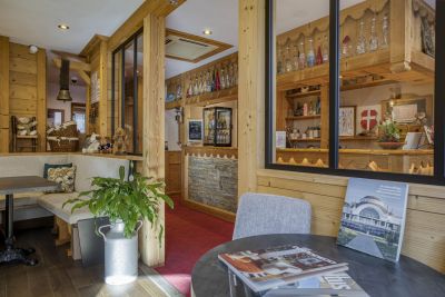 Hotel Littoral Evian les Bains 009 WEB