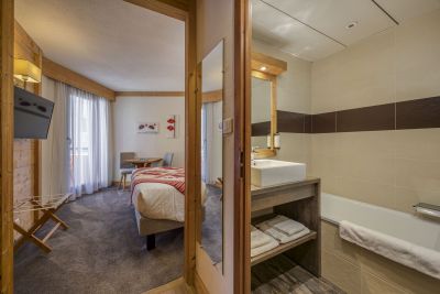 Hotel Littoral Evian les Bains 045 WEB 1