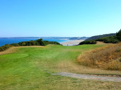 Golf courses near your hotel in Matignon