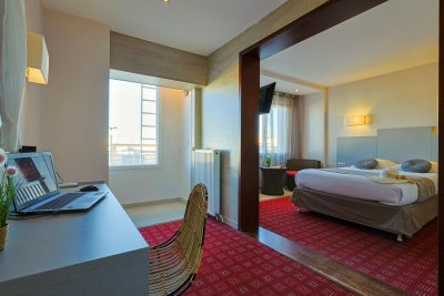 LOGIS HOTEL LE MEDITERRANEE 71 1