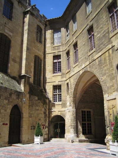 visiter narbonne hotel du midi  2