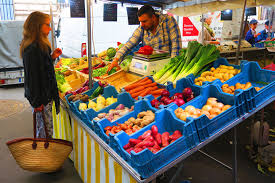 Fresh food market 