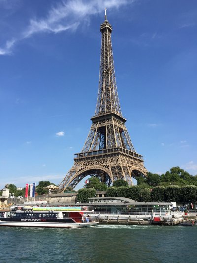 Découvrez les monuments de Paris au fil de l'eau ! 