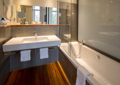 Chambre superieure hotel de Normandie 4 etoiles Bordeaux 16 1