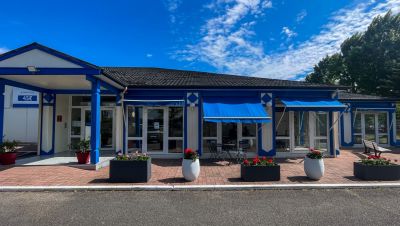 Parc hotel carrieres sous poissy facade 1