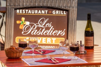 hotel restaurant les pasteliers lavour 81 6