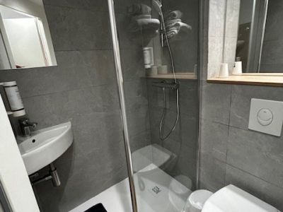SDB CHAMBRE COMFORT 1