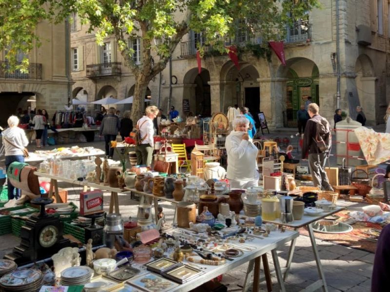 grand deballage uzes 2026