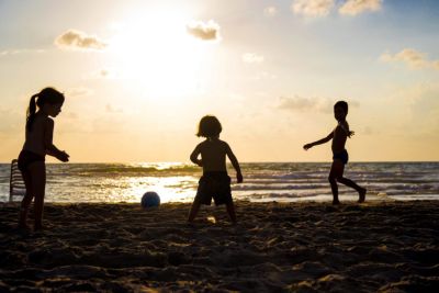 TO YOUR CHILDREN'S DELIGHT