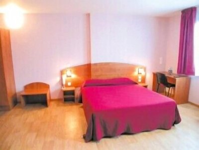 Prim Hotel Witry les Reims 26 1