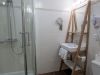 salle de douche chambre standard double hotel.jpg