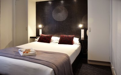 chambre confort3 hotel raymond 4 toulouse