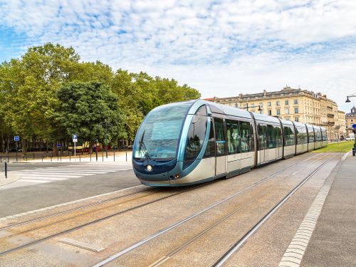 Bordeaux by tram : From the station to the Chartrons