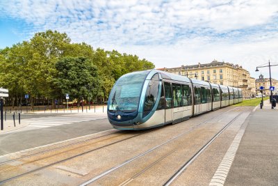 Bordeaux by tram : From the station to the Chartrons