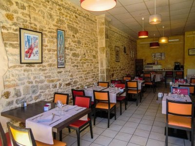 hotel restaurant villegusien le lac  3 1