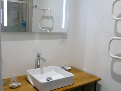 hotel andernos les bains villa teranga sdb 2