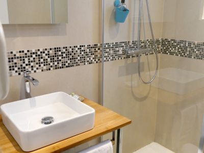 hotel andernos les bains villa teranga sdb douche