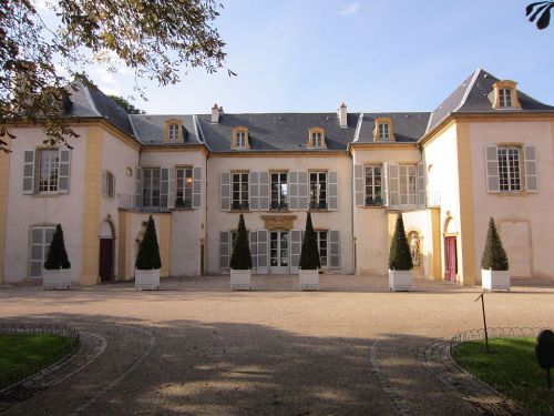 The Croucelles Château