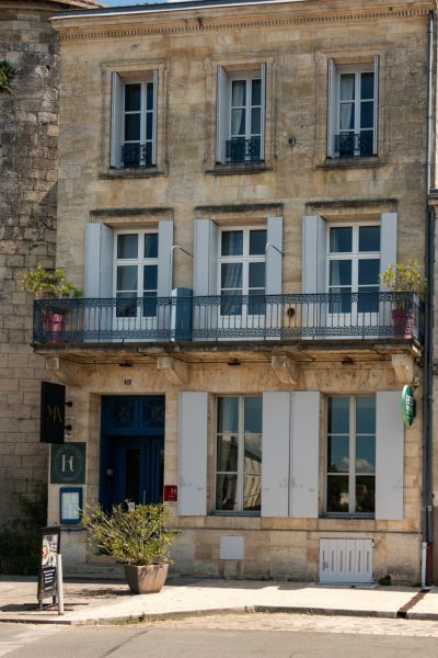 hotel de la tour libourne centre ville 122