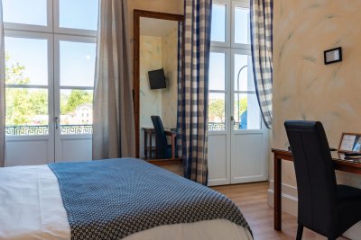 hotel de la tour libourne centre ville 81 2